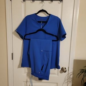 FIGS Royal Blue Large Scrub Set